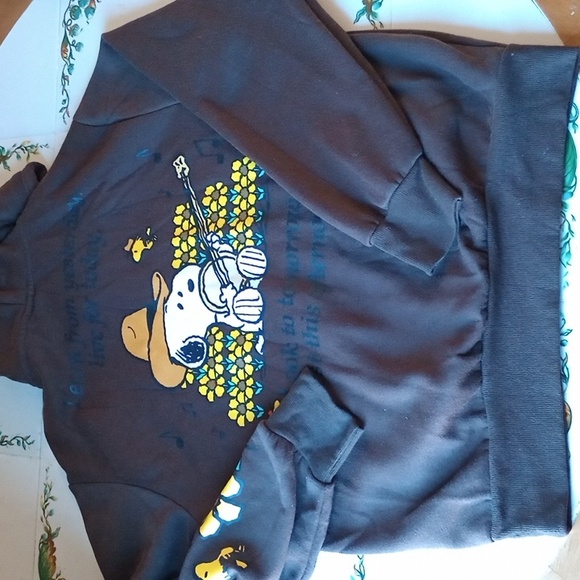 Snoopy 🪕🌻 & Woodstock Hoodie - Picture 5 of 7